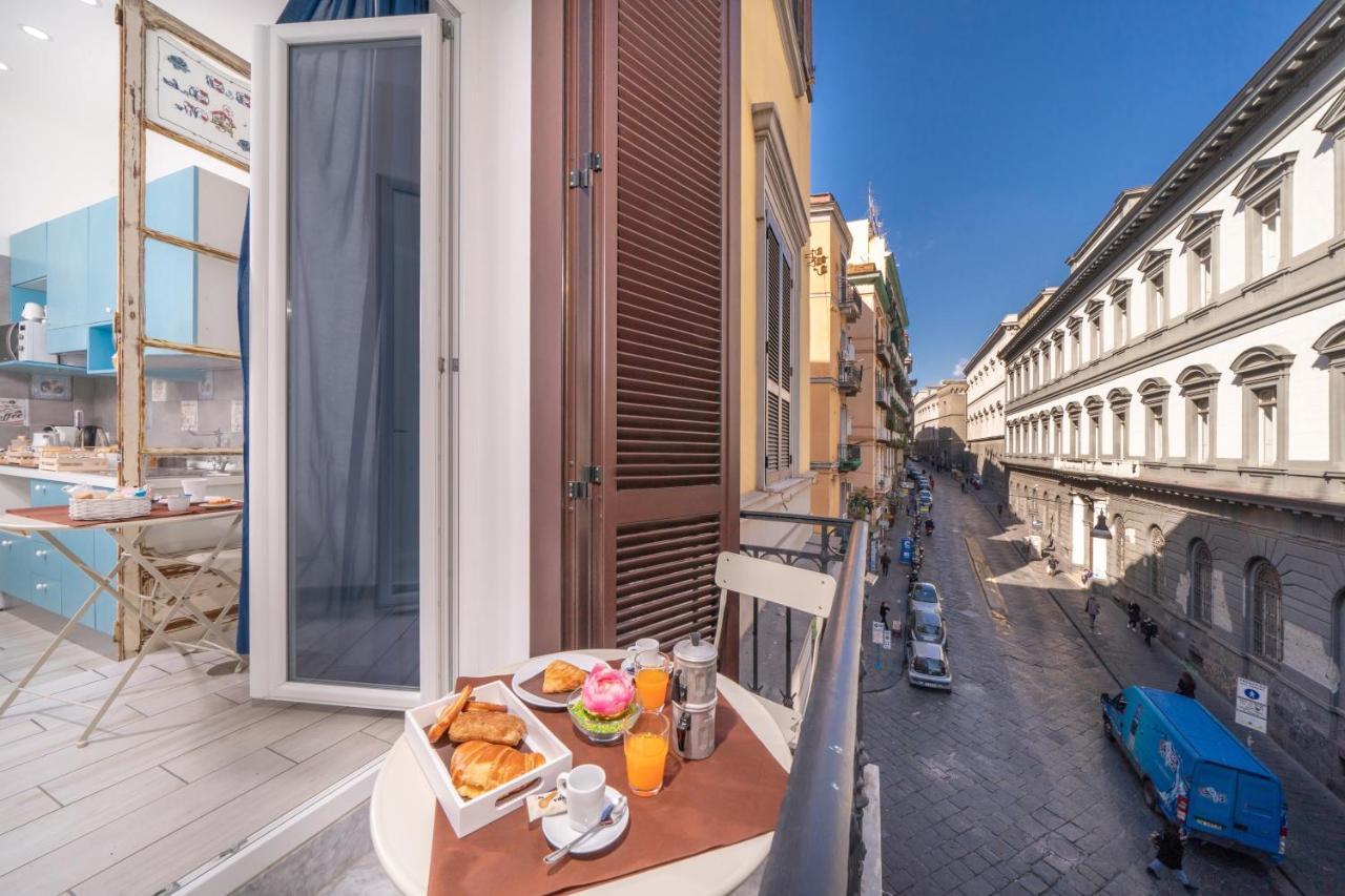 B&B Dolcevita Napoli Exterior foto